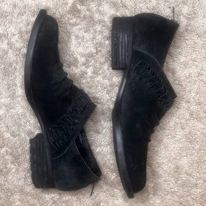 Born  Black shoe size 11